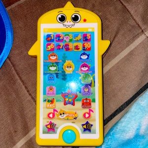 Baby shark play phone for kids